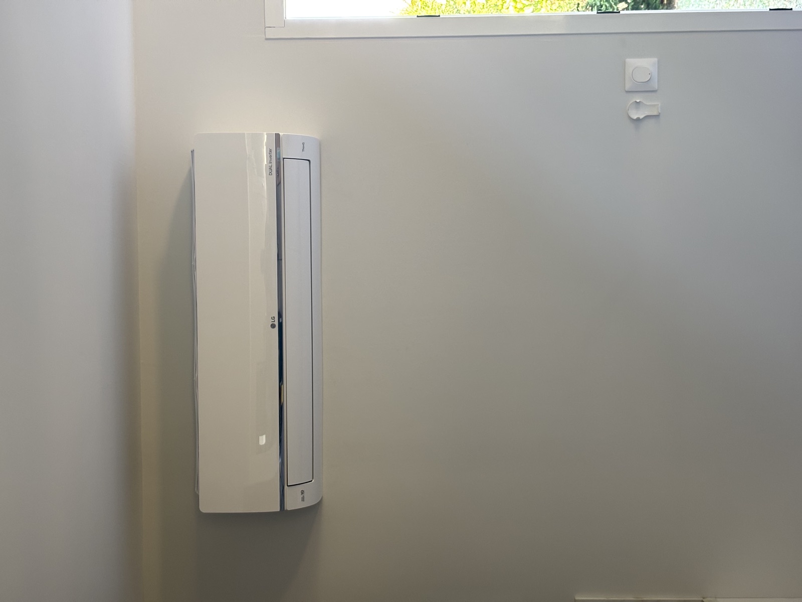 Installation climatisation — chantier SLG RESEAU ENR Loire