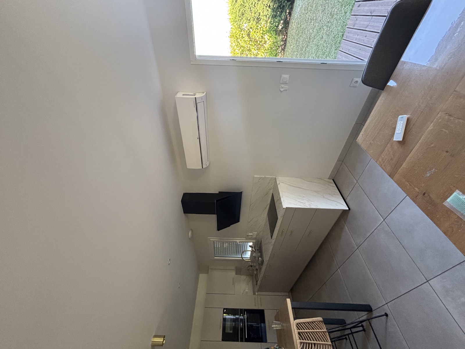Installation climatisation — chantier SLG RESEAU ENR Loire