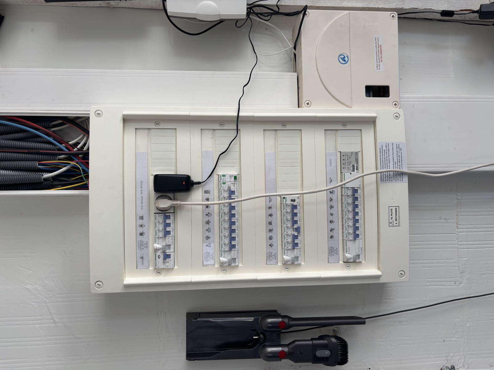 Installation climatisation — chantier SLG RESEAU ENR Loire