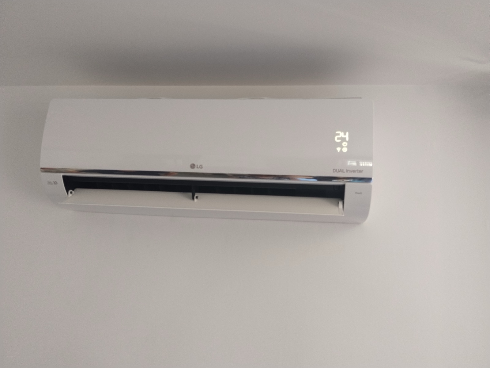 Installation climatisation — chantier SLG RESEAU ENR Loire