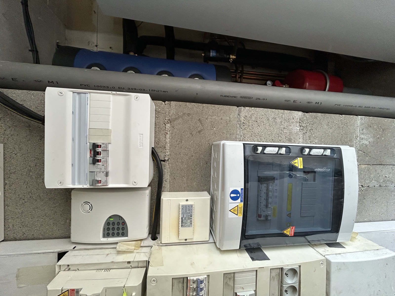 Installation pompe à chaleur Atlantic — chantier SLG RESEAU ENR Loire